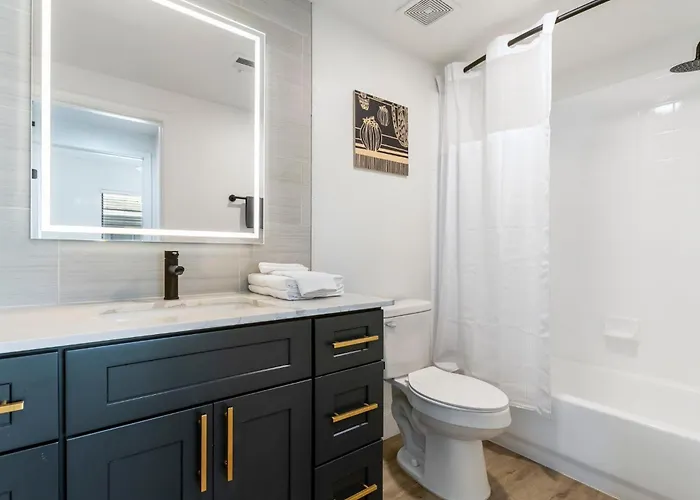 2br Cozysuites At Kierland Commons With Pool #05 Scottsdale