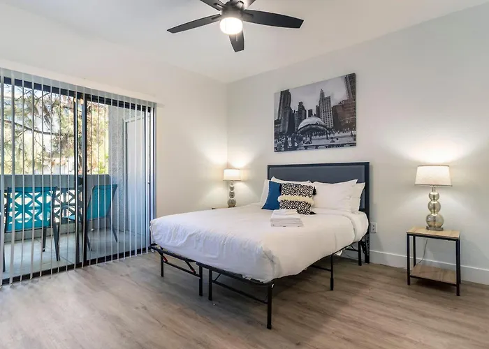 2br Cozysuites At Kierland Commons With Pool #05 * Scottsdale